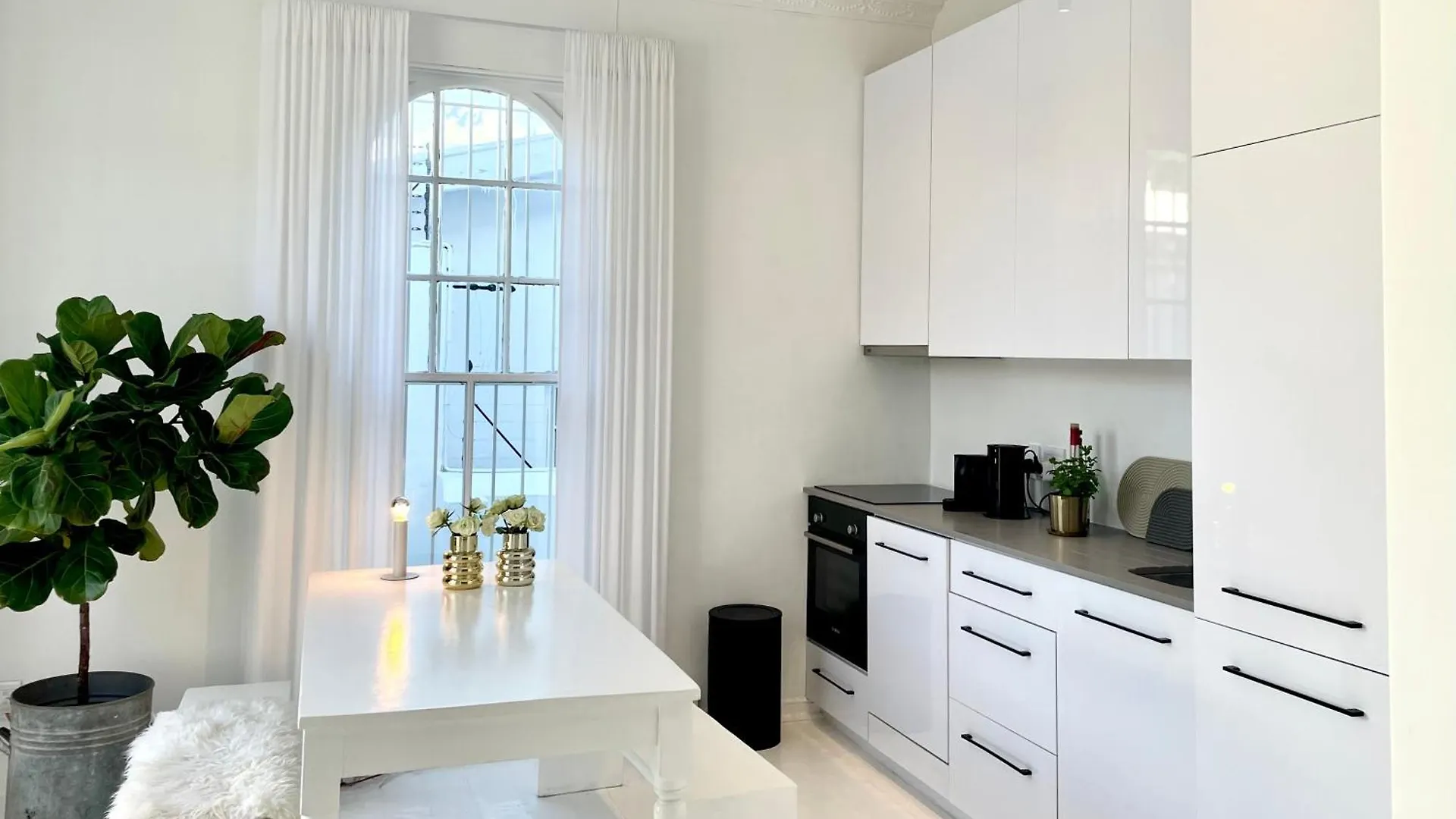 Classy And Relaxing Home In Tamboerskloof Cape Town South Africa