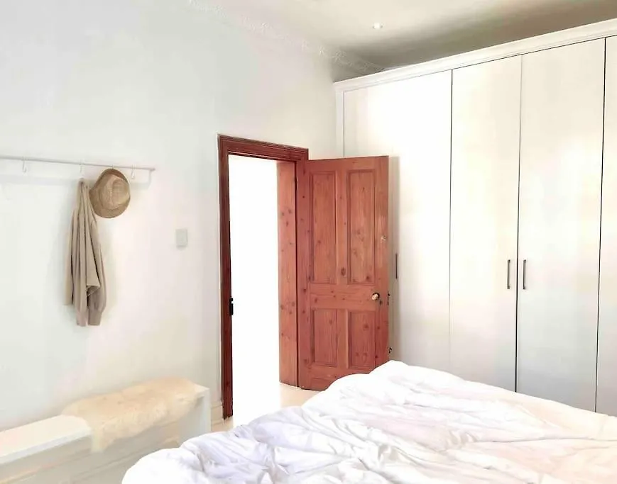 Holiday home Classy And Relaxing Home In Tamboerskloof Cape Town